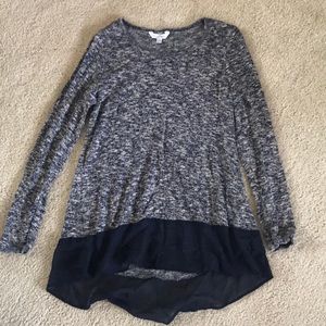 Light weight sweater